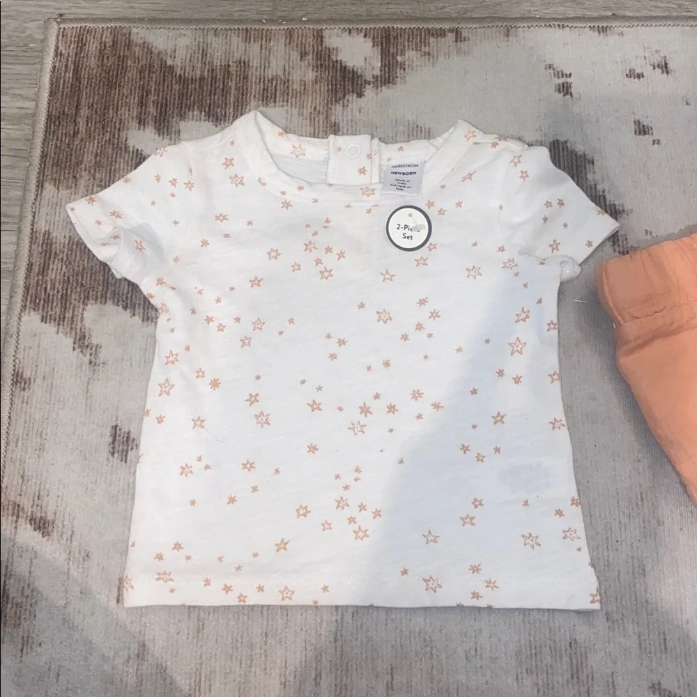 $35 NWT Nordstrom newborn 2 piece set